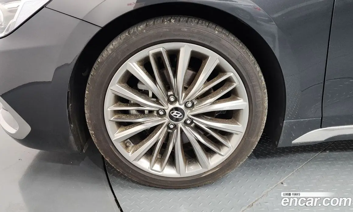 Hyundai Grandeur 2017 2.4 автомат (гидро), фото 4