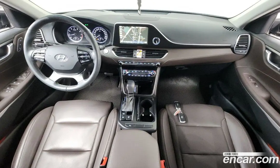 Hyundai Grandeur 2017 2.4 автомат (гидро), фото 9