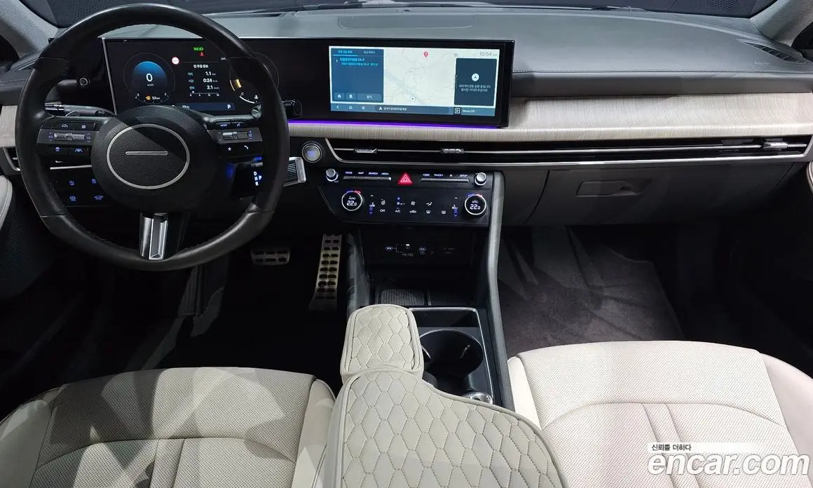 Hyundai Sonata 2023 1.6 автомат (гидро), фото 7