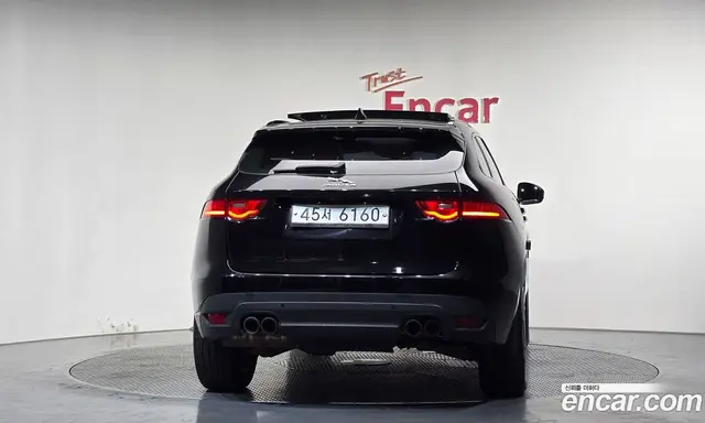 Jaguar F-Pace 2019 2.0 автомат (гидро), миниатюра 3 Jaguar F-Pace 2019 2.0 автомат (гидро), миниатюра 3