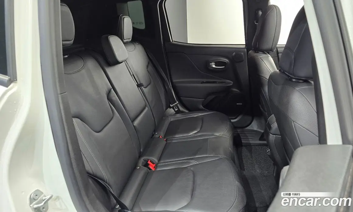Jeep Renegade 2021 2.4 автомат (гидро), фото 17