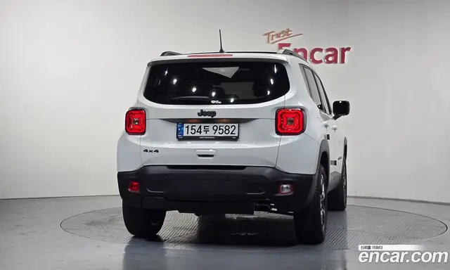 Jeep Renegade 2021 2.4 автомат (гидро), миниатюра 4