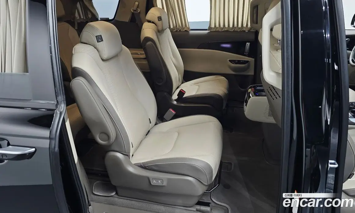 Kia Carnival 2022 3.5 автомат (гидро), фото 18