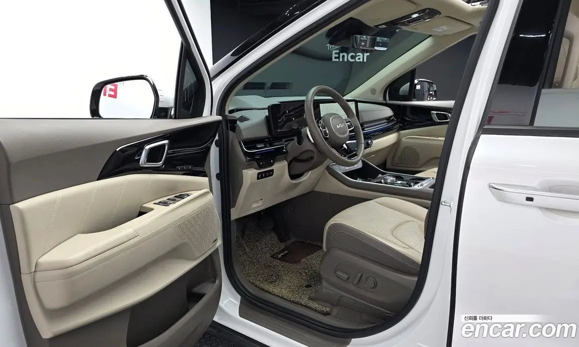 Kia Carnival 2024 1.6 автомат (гидро), фото 13