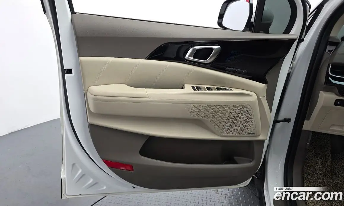 Kia Carnival 2024 1.6 автомат (гидро), фото 14