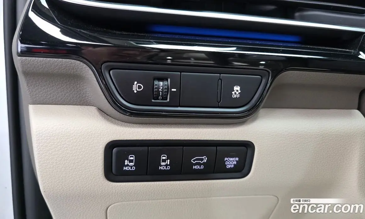 Kia Carnival 2024 1.6 автомат (гидро), фото 27