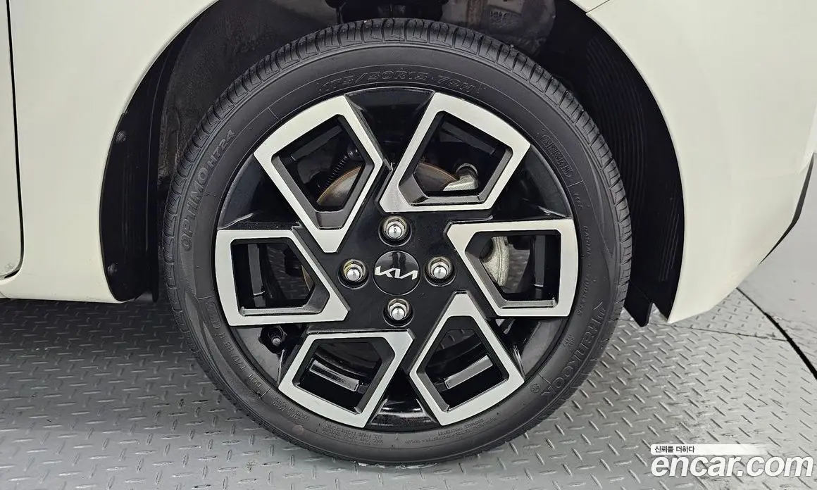 Kia Ray 2022 1.0 автомат (гидро), фото 7