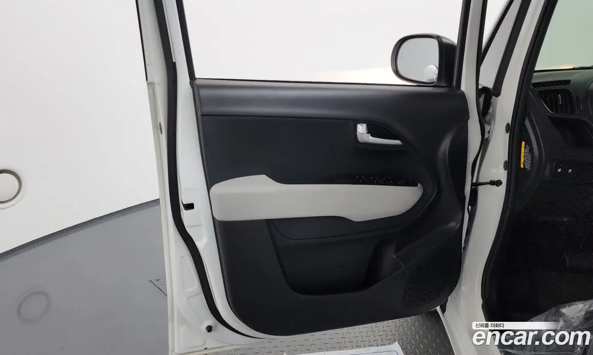 Kia Ray 2024 0.1 автомат (гидро), фото 13