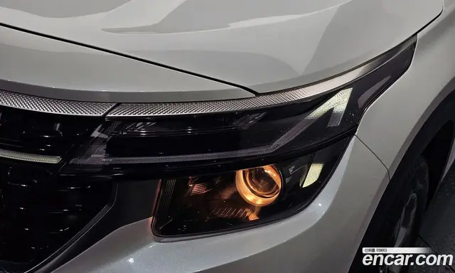 Kia Seltos 2023 1.6 автомат (гидро), миниатюра 6