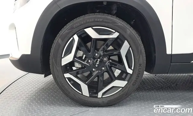 Kia Seltos 2025 1.6 автомат (гидро), миниатюра 5