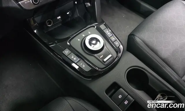 Kia Seltos 2025 1.6 автомат (гидро), миниатюра 9