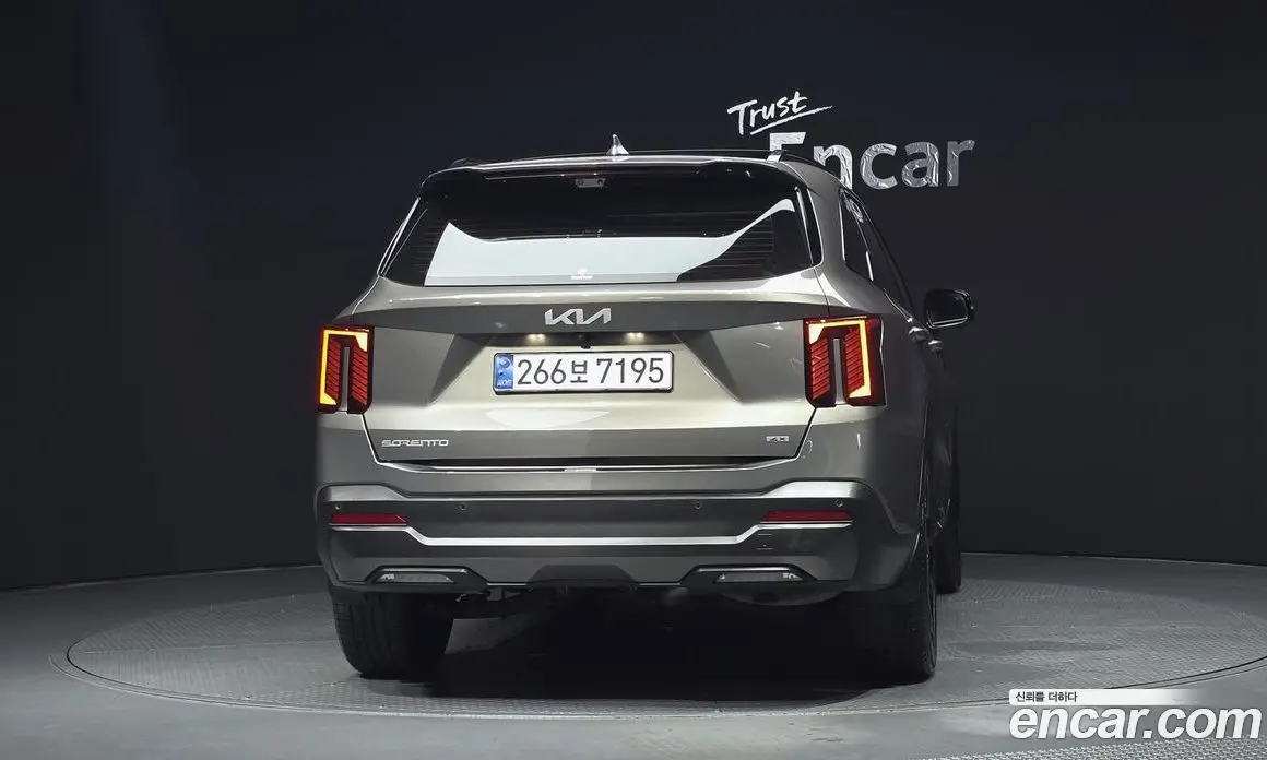Kia Sorento 2023 2.5 автомат (гидро), фото 4
