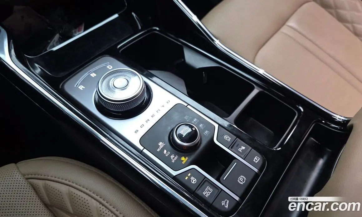 Kia Sorento 2023 2.5 автомат (гидро), фото 9