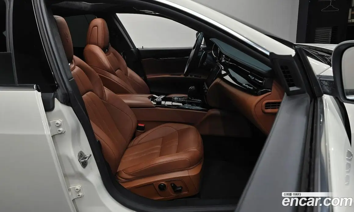 Maserati Quattroporte 2017 3.0 автомат (гидро), фото 16