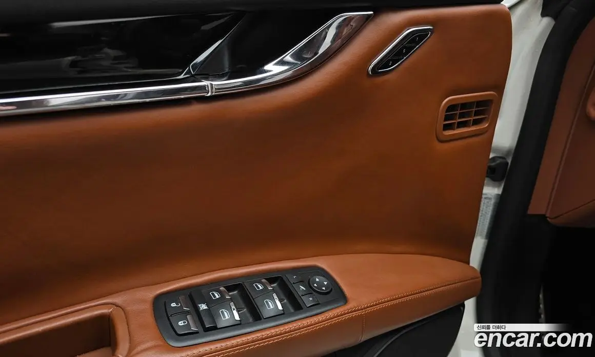 Maserati Quattroporte 2017 3.0 автомат (гидро), фото 27