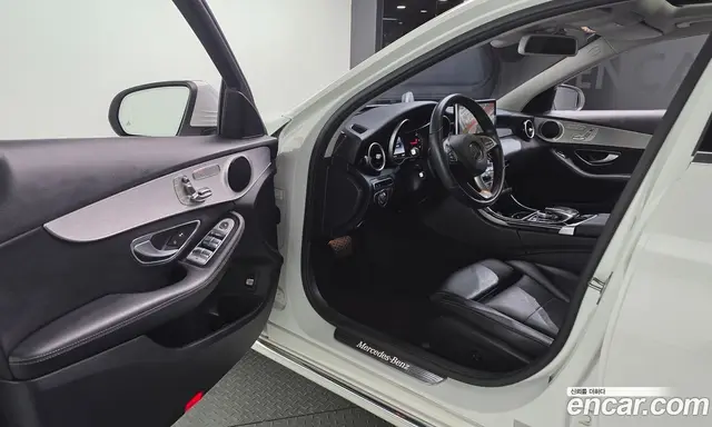 Mercedes-Benz C-Class 2017 2.1 автомат (гидро), миниатюра 10