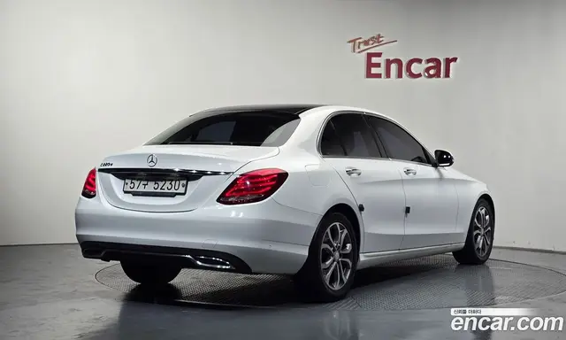 Mercedes-Benz C-Class 2017 2.1 автомат (гидро), миниатюра 2