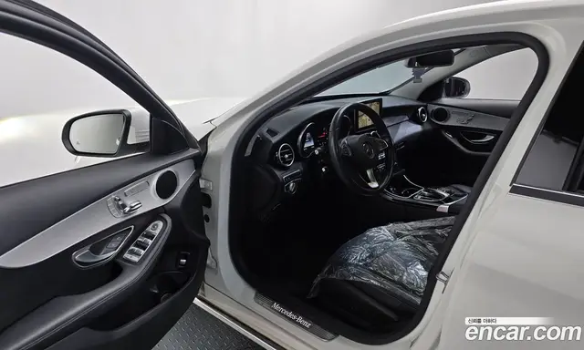 Mercedes-Benz C-Class 2017 2.1 автомат (гидро), миниатюра 10