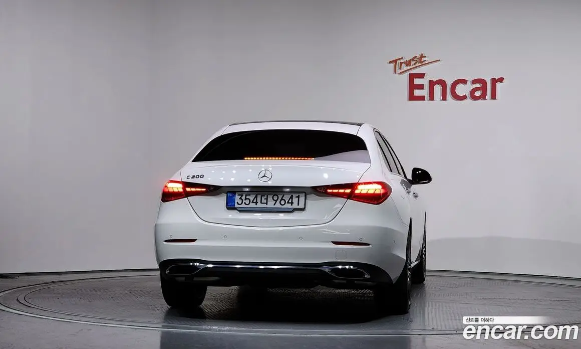 Mercedes-Benz C-Class 2025 2.0 автомат (гидро), фото 4