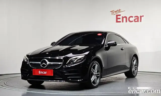 Mercedes-Benz E-Class, 2017, 111 195 км