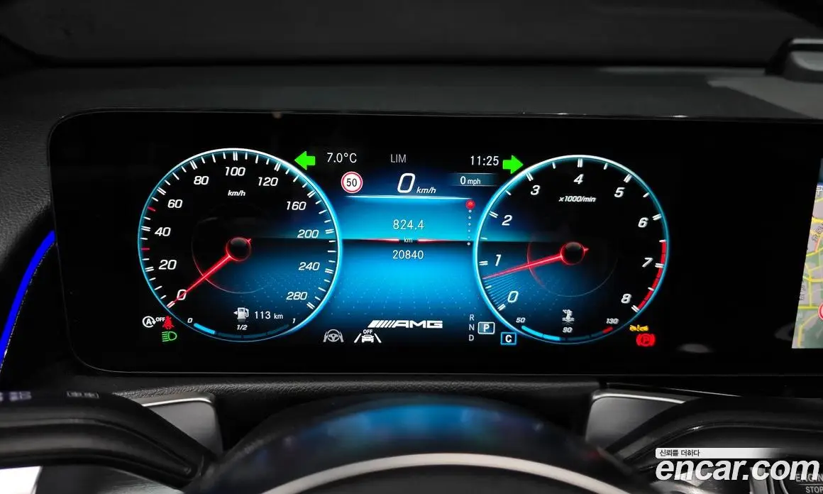 Mercedes-Benz GLB-Class 2023 2.0 автомат (гидро), фото 8