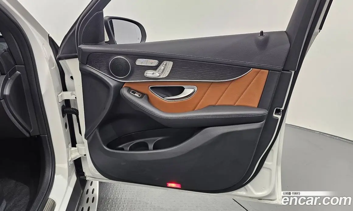 Mercedes-Benz GLC-Class 2022 2.0 автомат (гидро), фото 15