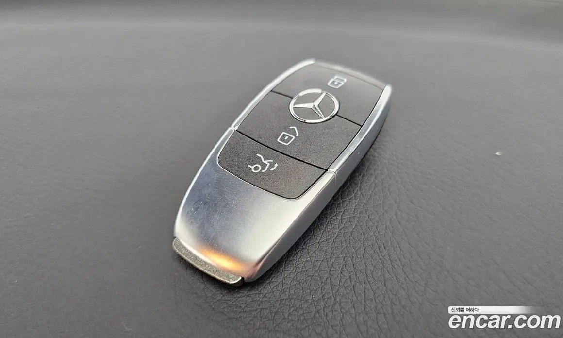 Mercedes-Benz GLC-Class 2022 2.0 автомат (гидро), фото 22