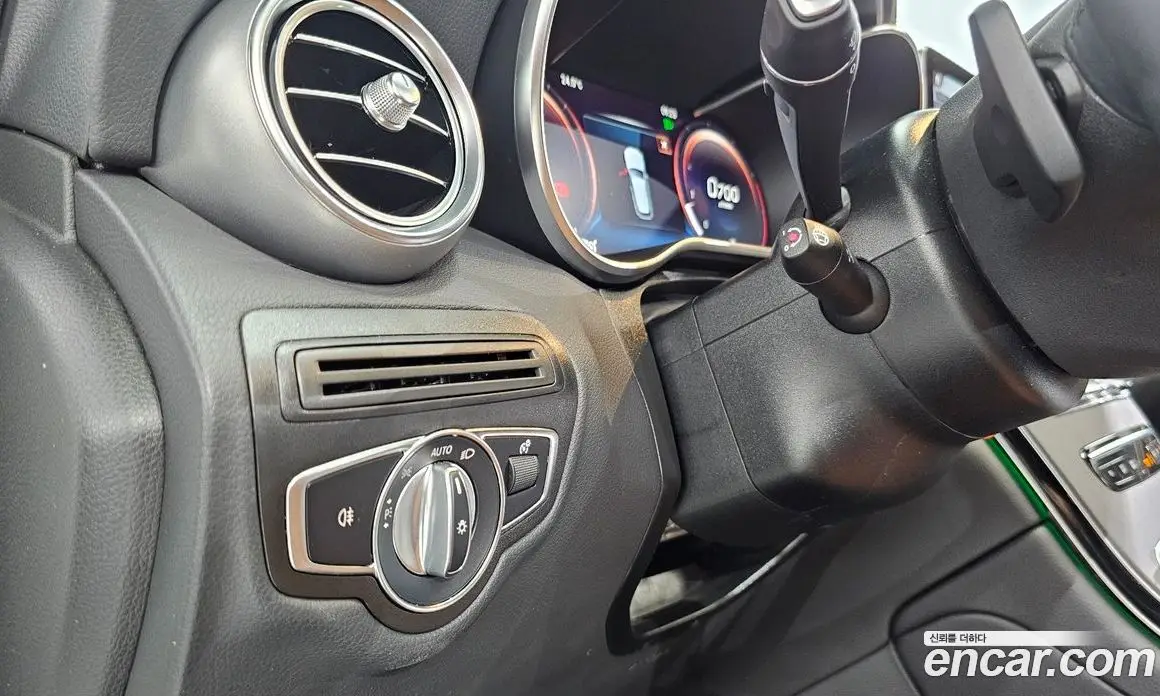 Mercedes-Benz GLC-Class 2022 2.0 автомат (гидро), фото 28