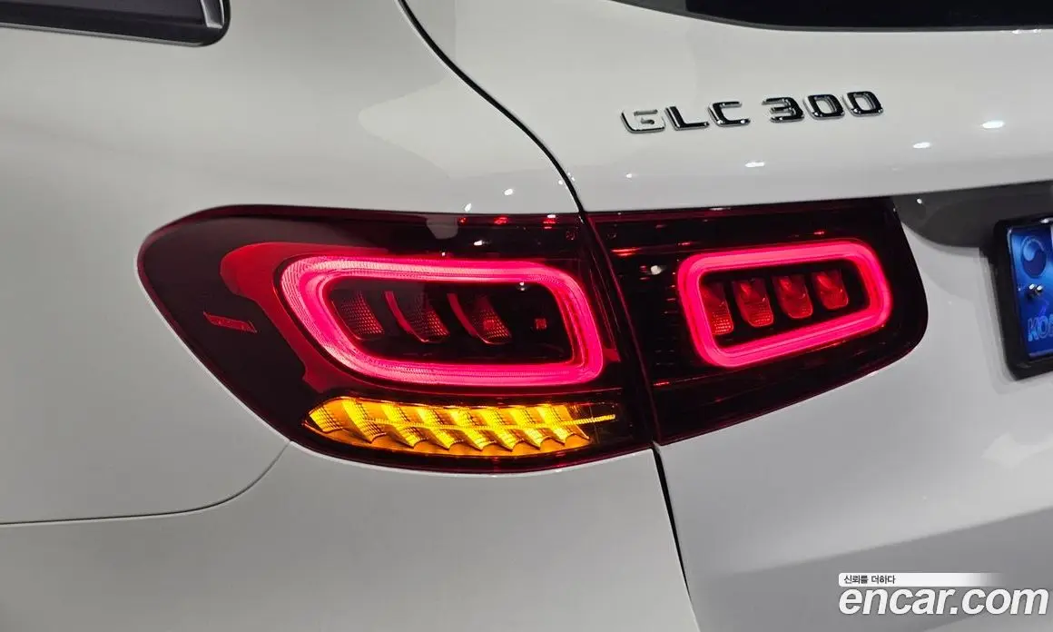 Mercedes-Benz GLC-Class 2022 2.0 автомат (гидро), фото 9