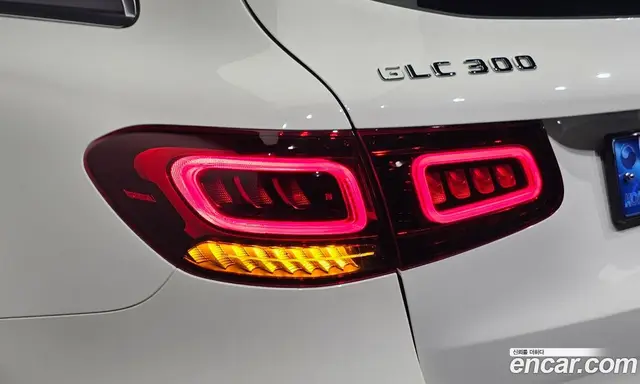 Mercedes-Benz GLC-Class 2022 2.0 автомат (гидро), миниатюра 9
