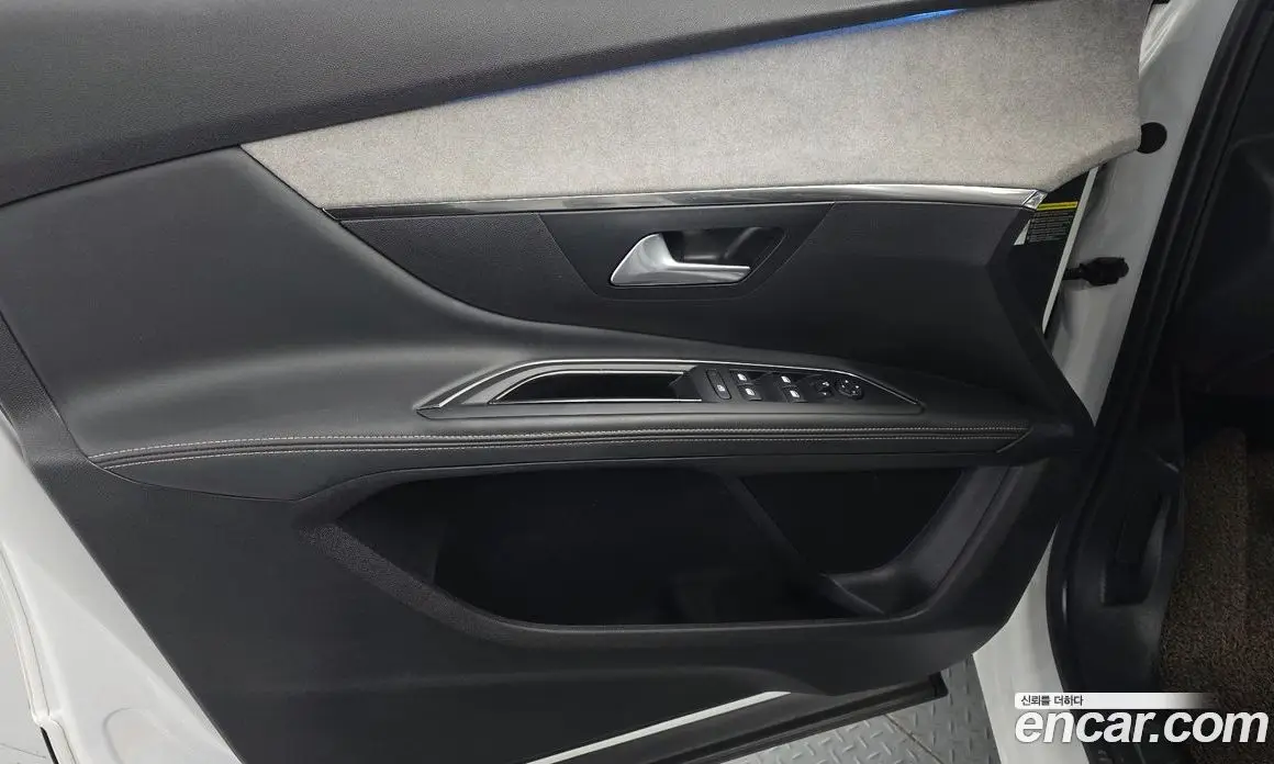 Peugeot 5008 2021 2.0 автомат (гидро), фото 14