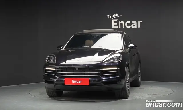 Porsche Cayenne 2019 3.0 автомат (гидро), миниатюра 3