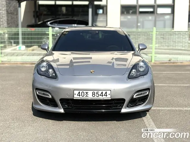 Porsche Panamera, 2012, 68 301 км
