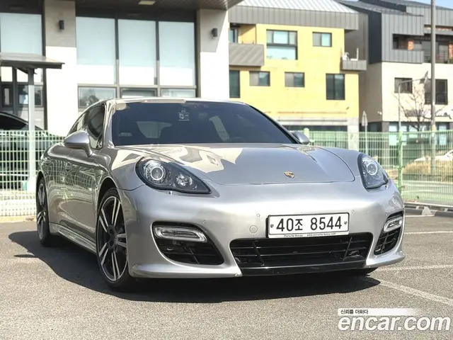 Porsche Panamera 2012 4.8 автомат (гидро), миниатюра 2