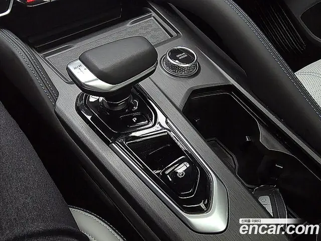 Renault (Samsung) Grand Koleos 2025 1.5 автомат (гидро), миниатюра 9