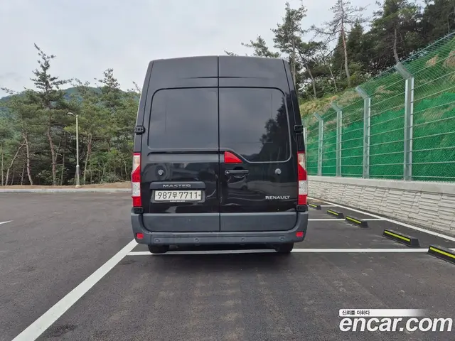 Renault (Samsung) Master 2020 2.3 автомат (робот), миниатюра 4