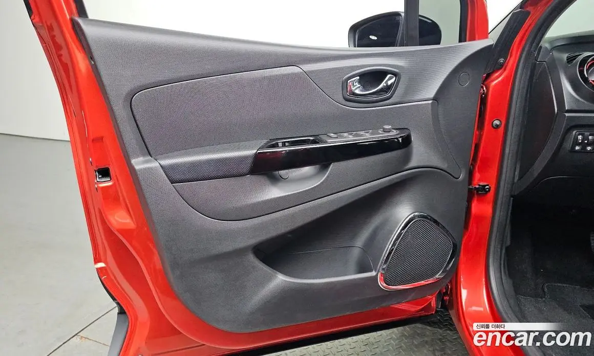 Renault (Samsung) QM3 2015 1.5 автомат (гидро), фото 14