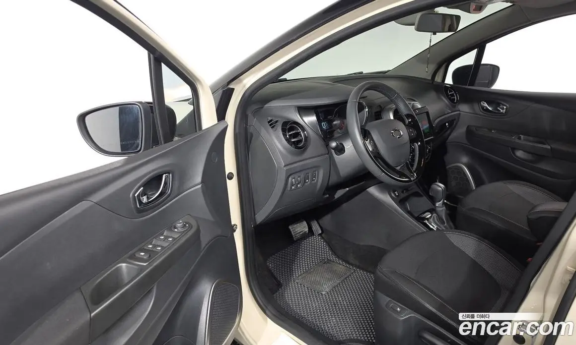Renault (Samsung) QM3 2016 1.5 автомат (гидро), фото 10 Renault (Samsung) QM3 2016 1.5 автомат (гидро), фото 10