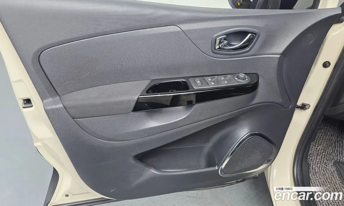 Renault (Samsung) QM3 2016 1.5 автомат (гидро), фото 14