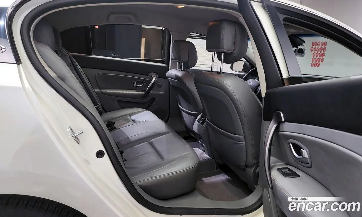 Renault (Samsung) SM5 2010 2.0 автомат (гидро), фото 13 Renault (Samsung) SM5 2010 2.0 автомат (гидро), фото 13