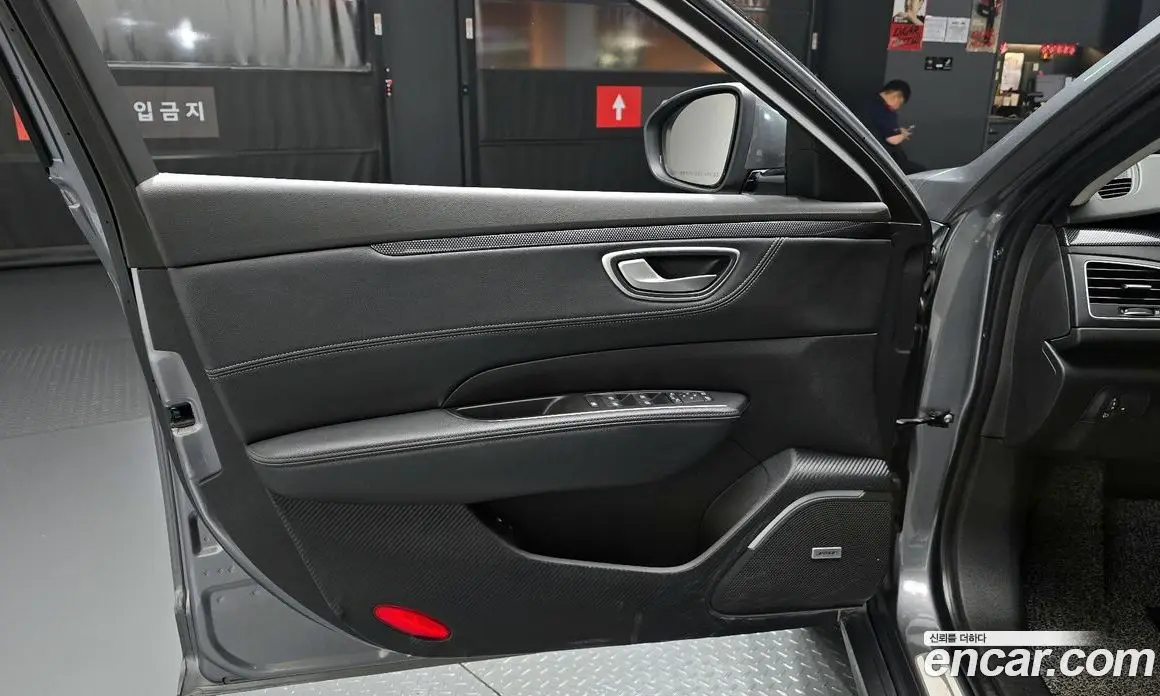 Renault (Samsung) SM6 2016 2.0 автомат (гидро), фото 14 Renault (Samsung) SM6 2016 2.0 автомат (гидро), фото 14