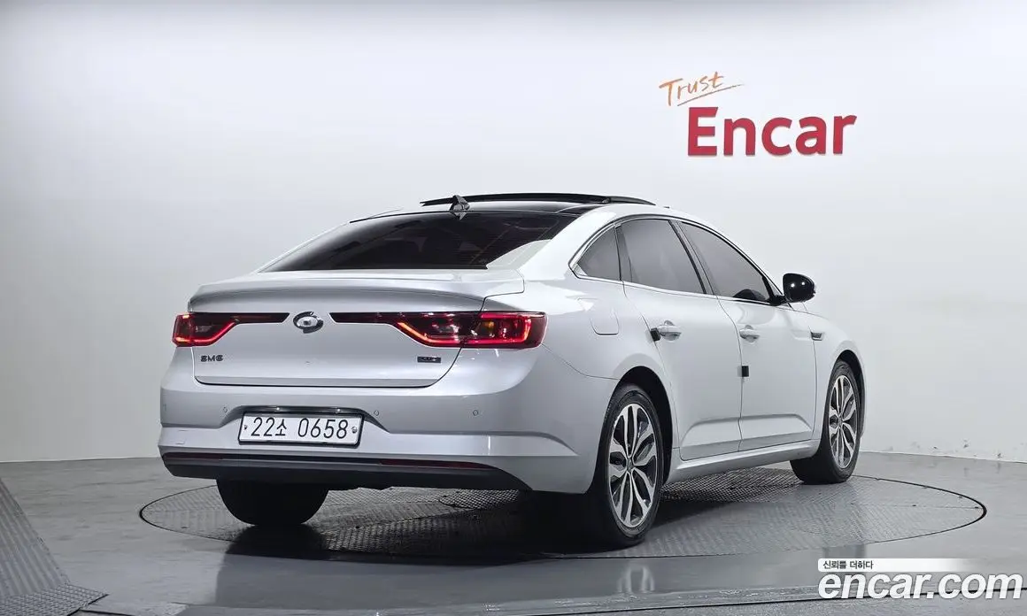 Renault (Samsung) SM6 2016 2.0 автомат (гидро), фото 2 Renault (Samsung) SM6 2016 2.0 автомат (гидро), фото 2