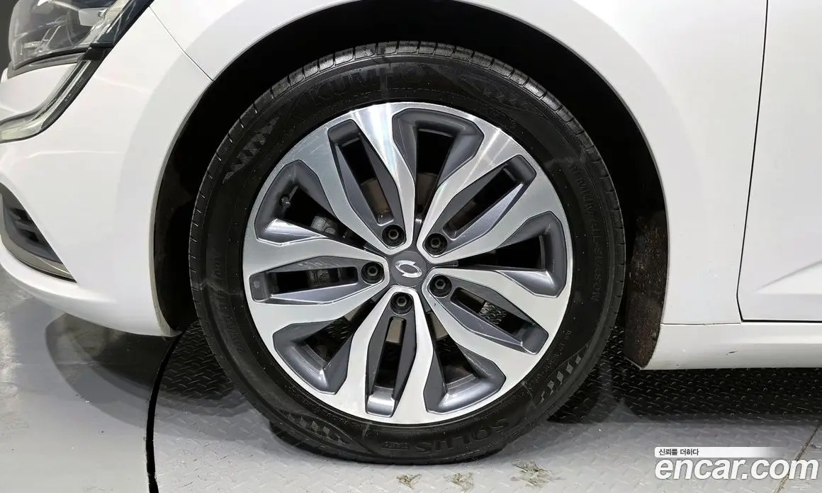 Renault (Samsung) SM6 2016 2.0 автомат (гидро), фото 5 Renault (Samsung) SM6 2016 2.0 автомат (гидро), фото 5