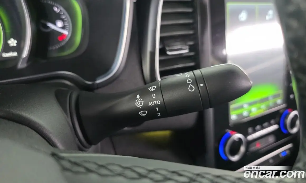 Renault (Samsung) SM6 2017 2.0 автомат (гидро), фото 20 Renault (Samsung) SM6 2017 2.0 автомат (гидро), фото 20