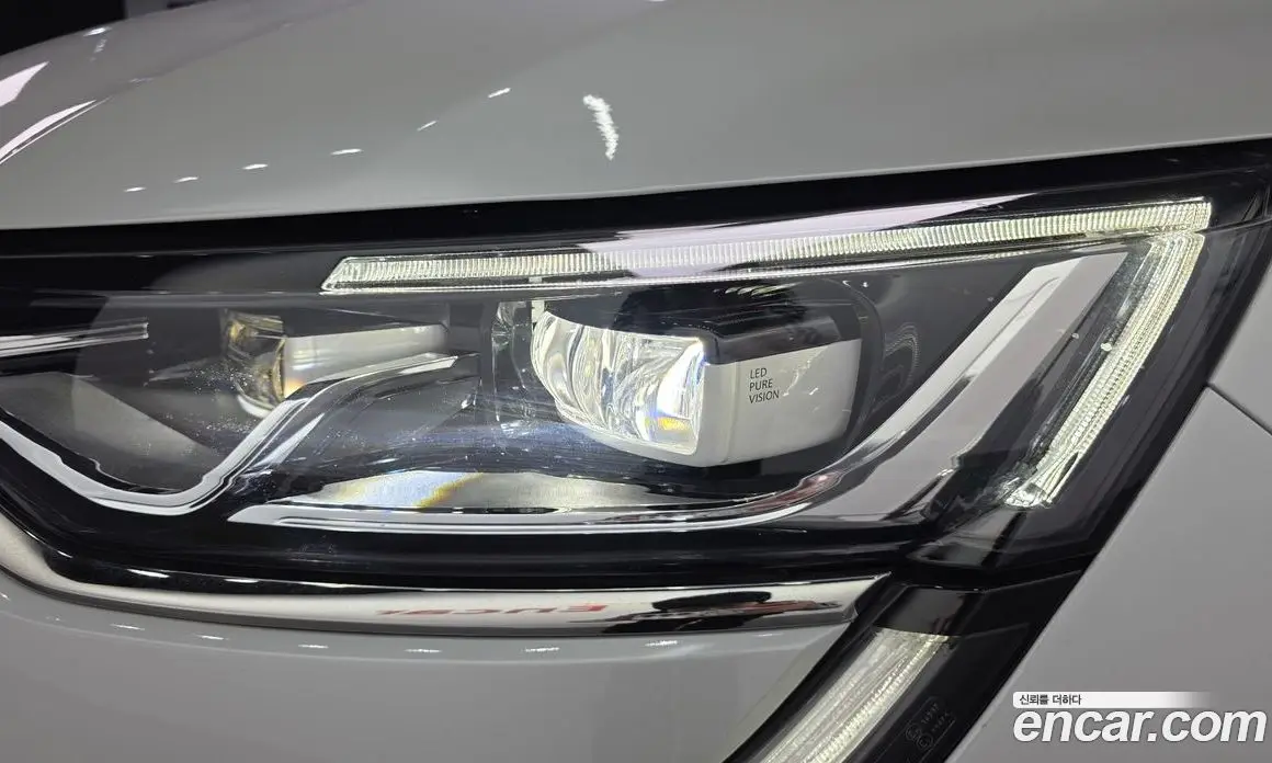 Renault (Samsung) SM6 2017 2.0 автомат (гидро), фото 8 Renault (Samsung) SM6 2017 2.0 автомат (гидро), фото 8
