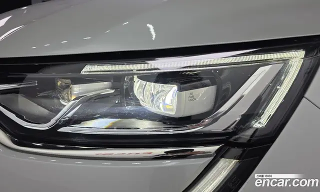 Renault (Samsung) SM6 2017 2.0 автомат (гидро), миниатюра 8 Renault (Samsung) SM6 2017 2.0 автомат (гидро), миниатюра 8
