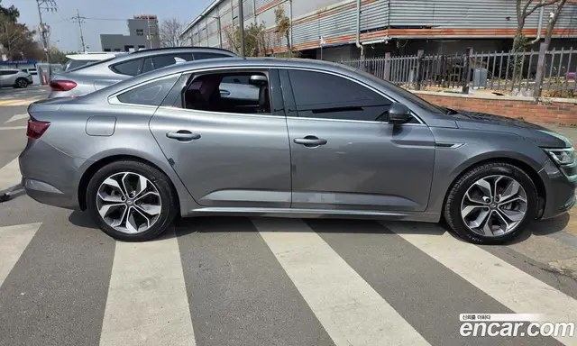 Renault (Samsung) SM6 2018 2.0 автомат (гидро), миниатюра 3