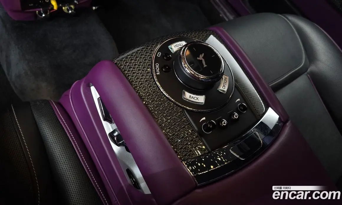 Rolls-Royce Ghost 2017 6.6 автомат (гидро), фото 16 Rolls-Royce Ghost 2017 6.6 автомат (гидро), фото 16
