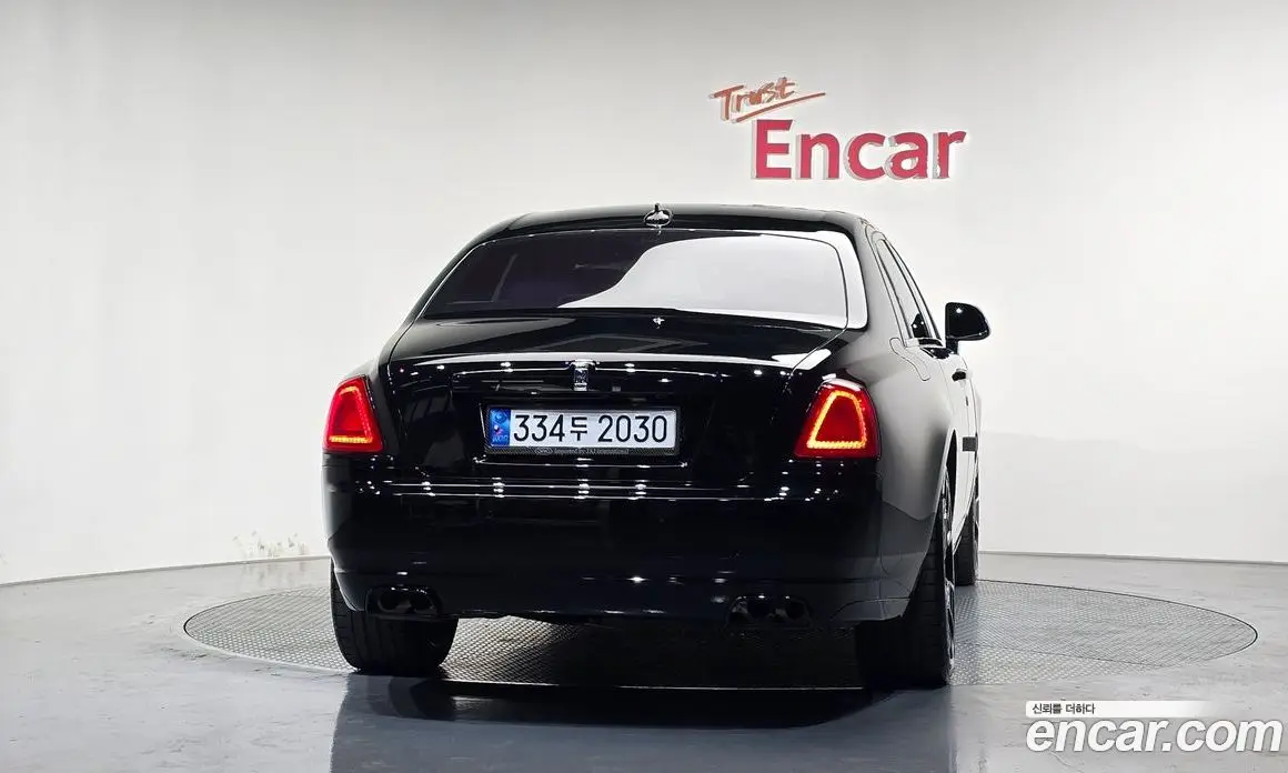 Rolls-Royce Ghost 2017 6.6 автомат (гидро), фото 4 Rolls-Royce Ghost 2017 6.6 автомат (гидро), фото 4