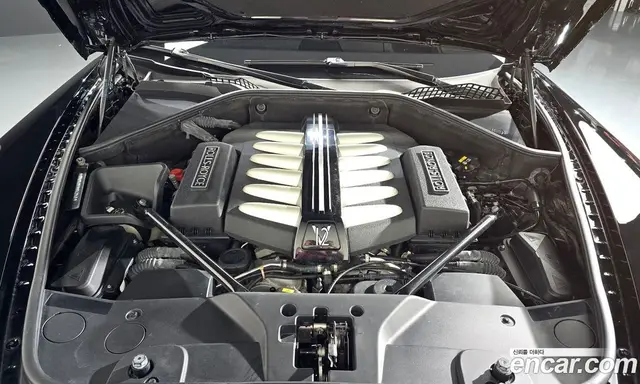 Rolls-Royce Ghost 2017 6.6 автомат (гидро), миниатюра 6 Rolls-Royce Ghost 2017 6.6 автомат (гидро), миниатюра 6